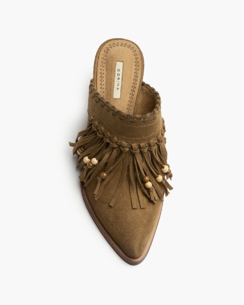 Mid-Heel Clog in Camel