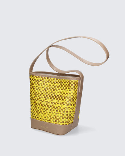 BASKET BAG IN YELLOW