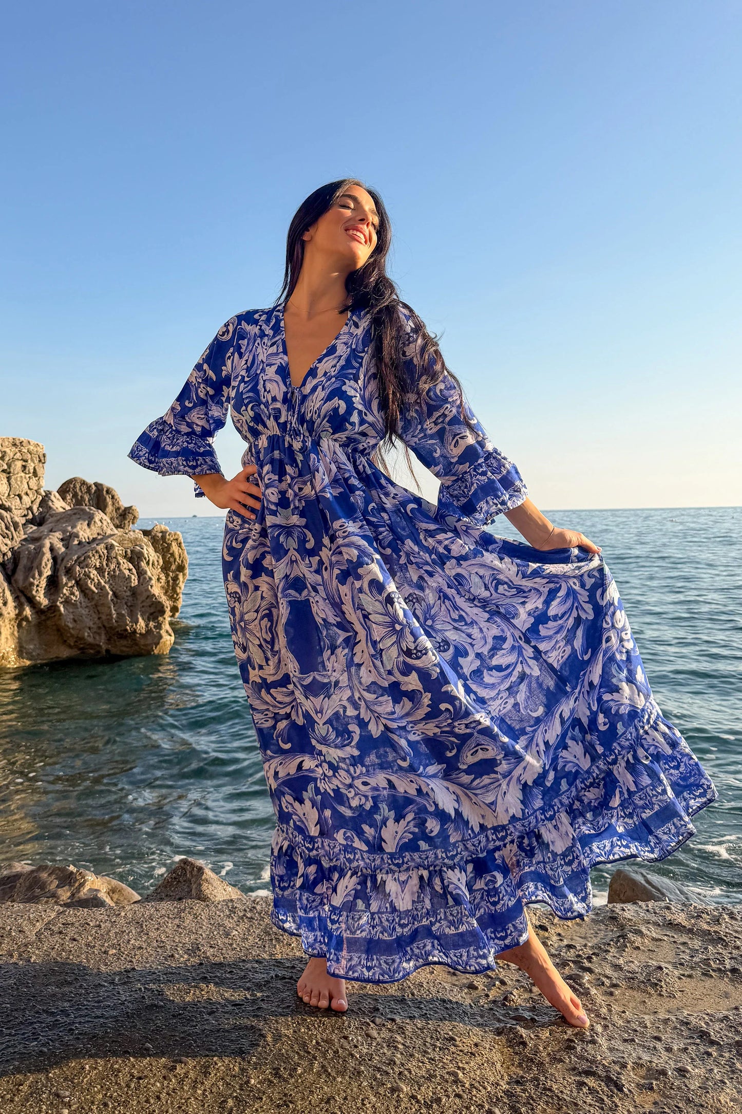 Antica Sartoria Long V-neck dress in Blue – 100% Cotton