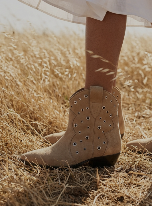 COUNTRY-STYLE ANKLE BOOT