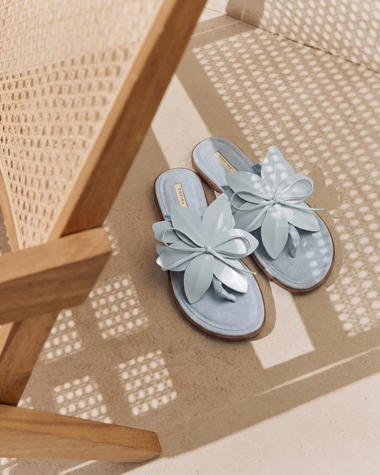 Suede Slipper in Light Blue