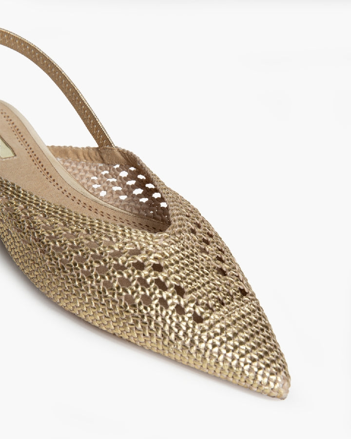 BRAIDED FLATS IN GOLD