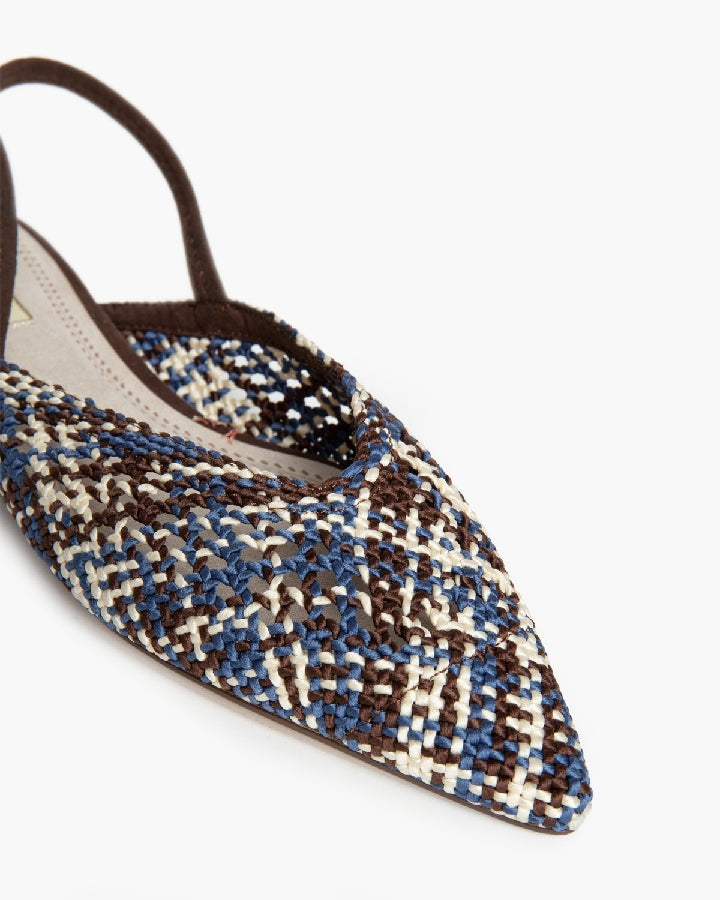 BRAIDED FLATS IN BROWN, BLUE AND WHITE