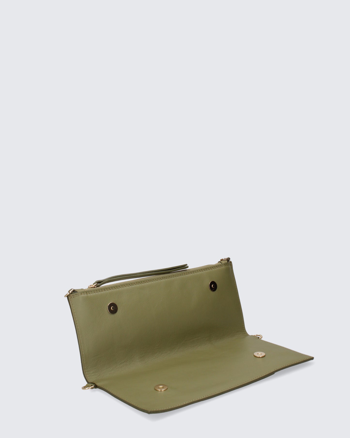 LEATHER POUCH IN GREEN