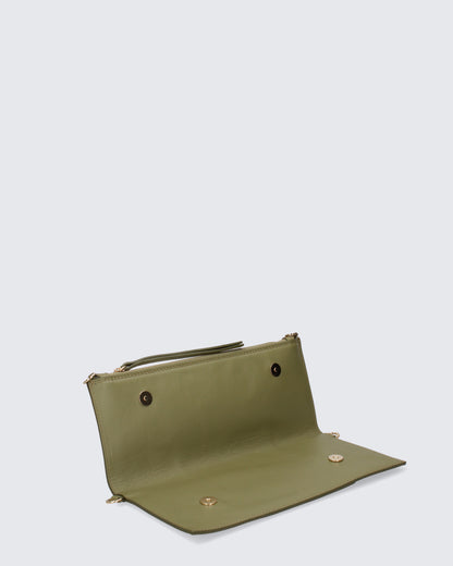 LEATHER POUCH IN GREEN