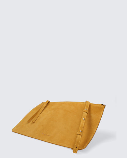 LEATHER POUCH IN YELLOW