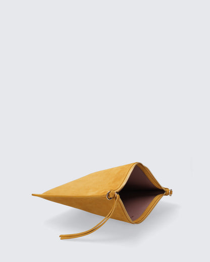 LEATHER POUCH IN YELLOW