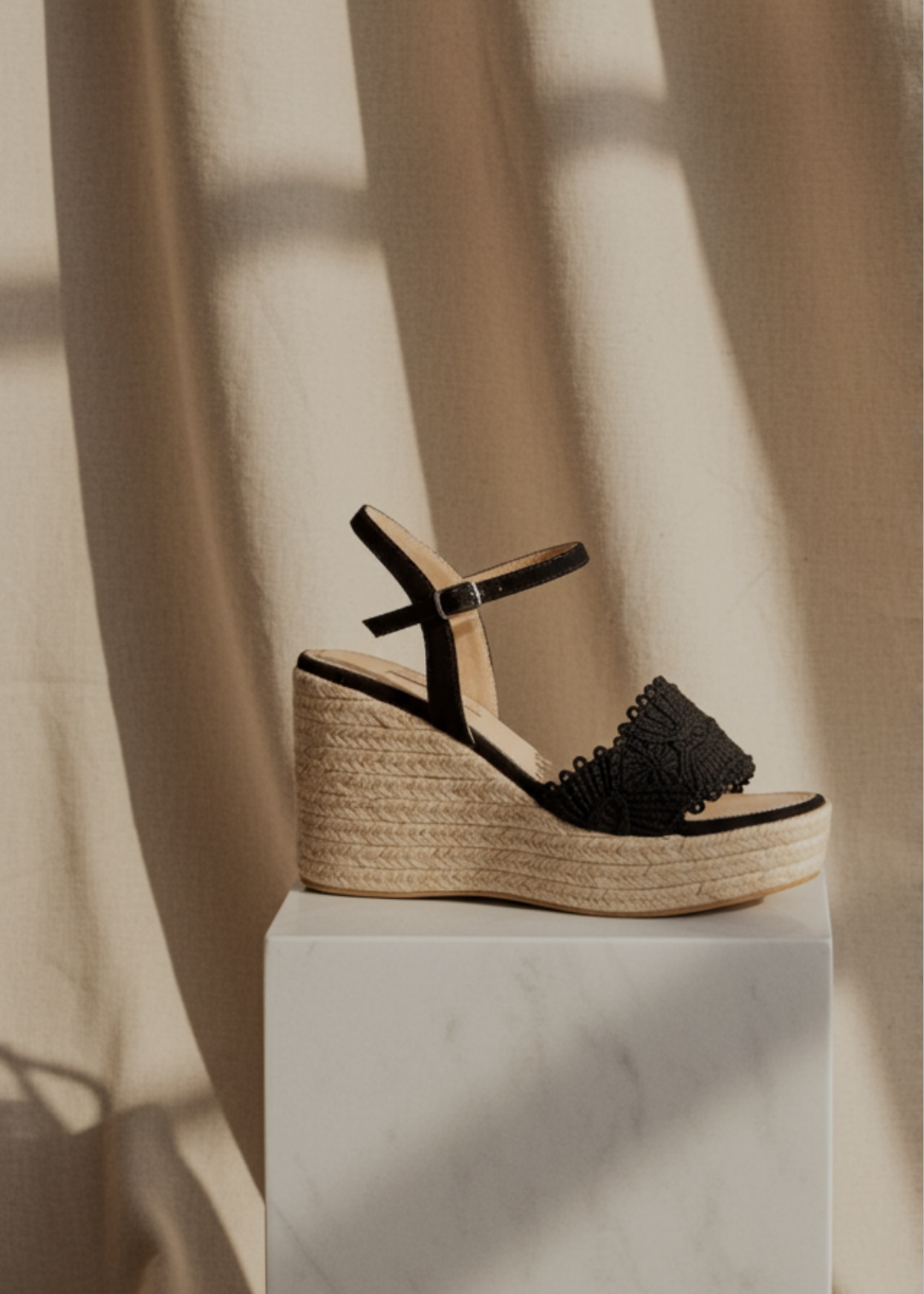 BRAIDED DETAIL SANDAL