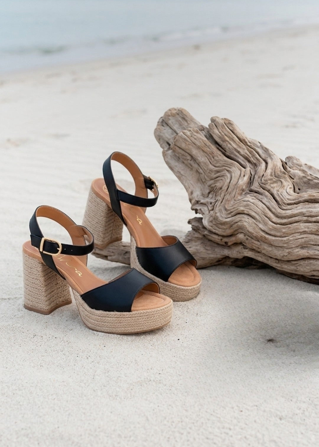 SANDAL WITH A JUTE HEEL AND PLATFORM