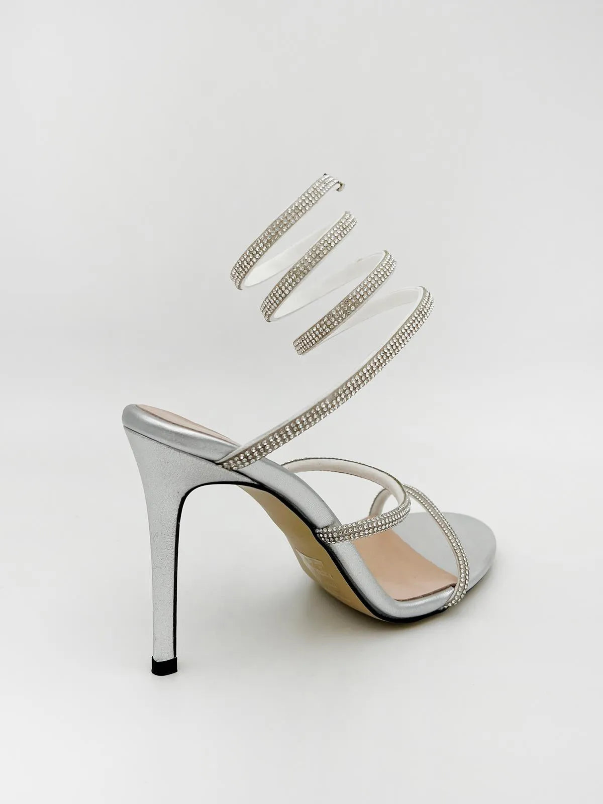 EMBELLISHED SANDALS IN SILVER-Sandals-TUCINO- Pointure.AE