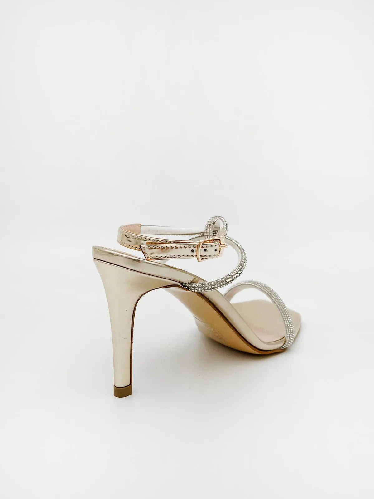 KNOTTED SANDALS IN GOLD-Sandals-TUCINO- Pointure.AE