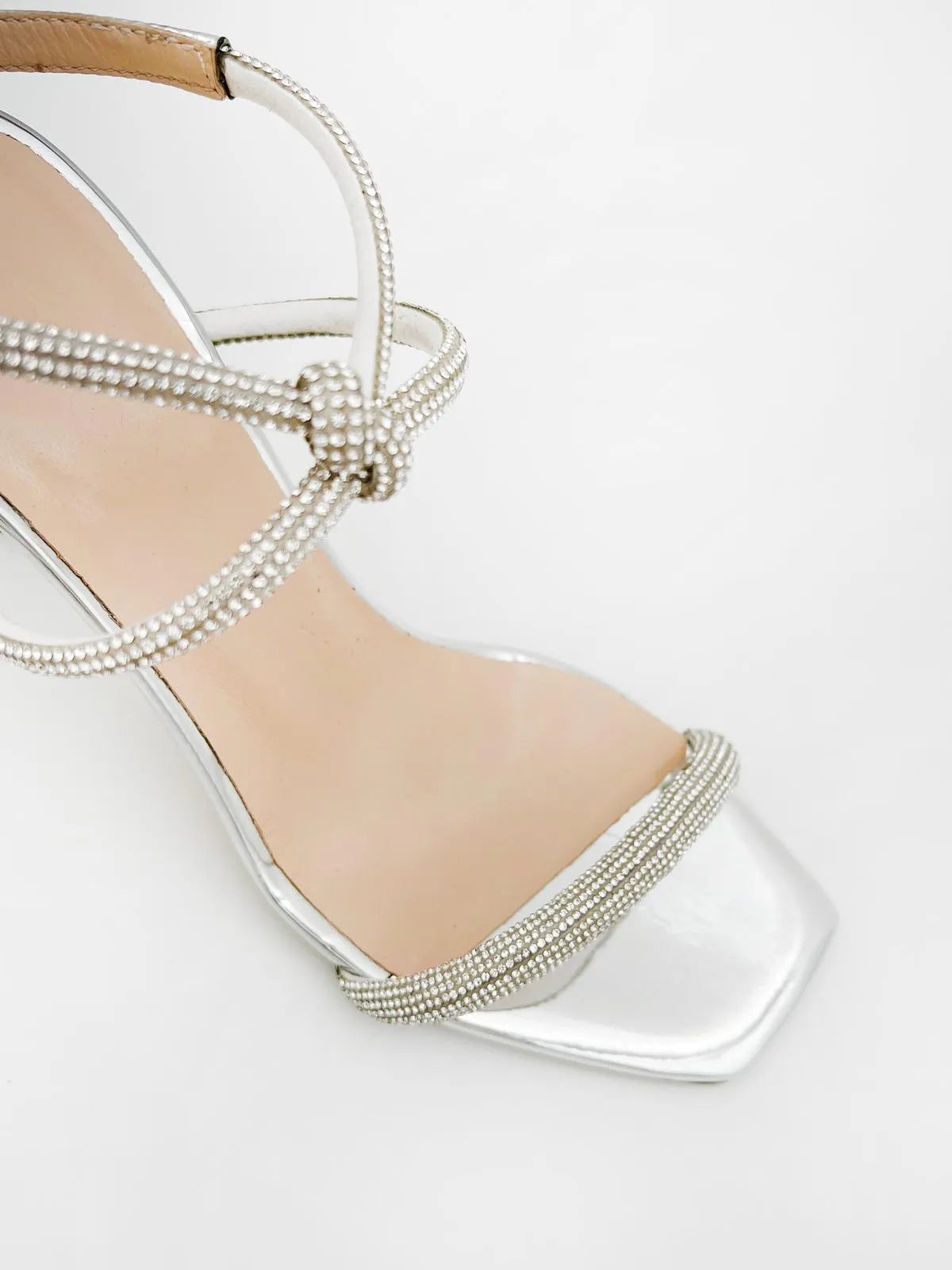 KNOTTED SANDALS IN SILVER-Sandals-TUCINO- Pointure.AE