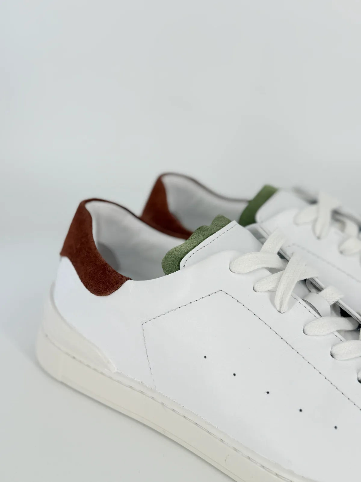 LEATHER WHITE SNEAKER-Sneakers-BELTRAMI OSVALDO- Pointure.AE