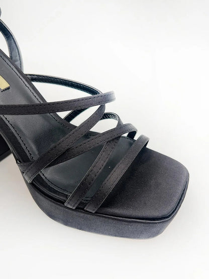 STRAPPY SANDALS WITH CHUNKY HEEL-Sandals-CORINA- Pointure.AE