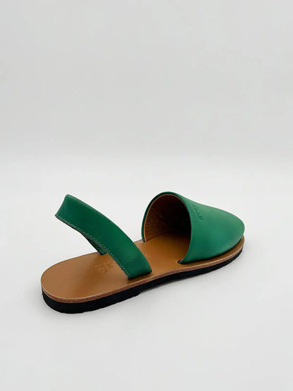 THE CLASSIC IN EVERGREEN-Sandals-GREY- Pointure.AE