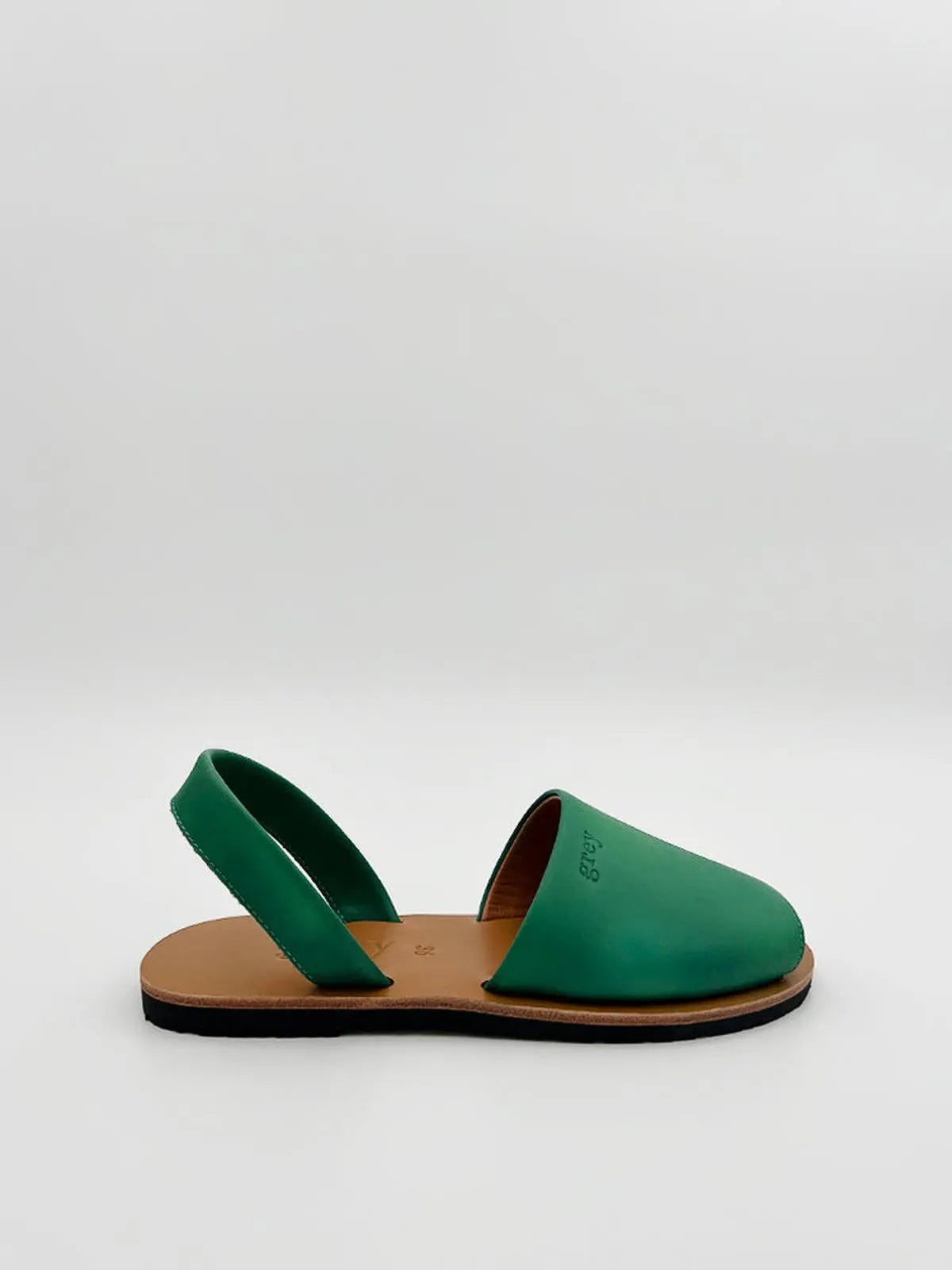 THE CLASSIC IN EVERGREEN-Sandals-GREY- Pointure.AE