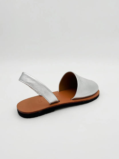 THE CLASSIC IN SILVER-Sandals-GREY- Pointure.AE