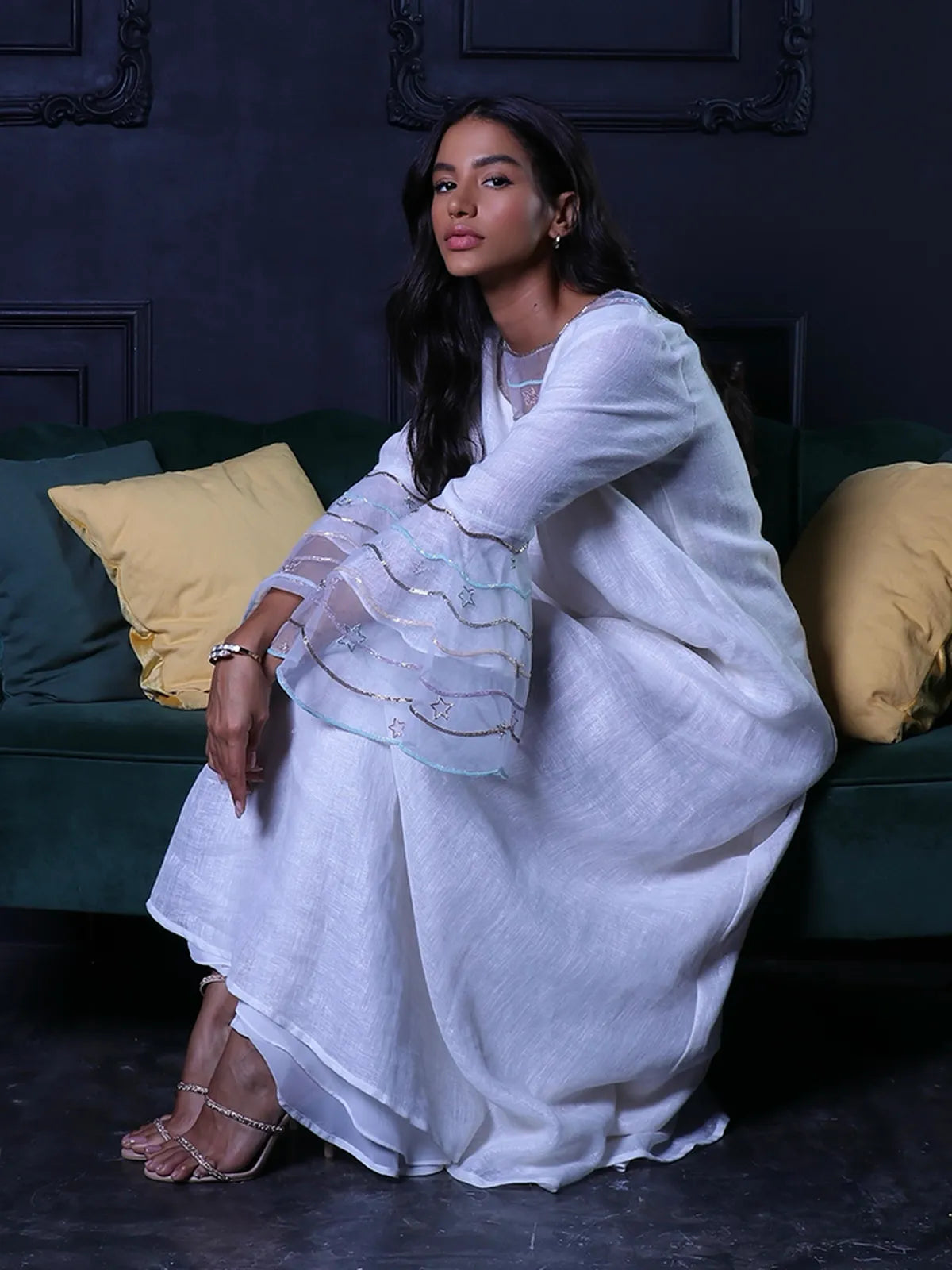 Waves Bell Sleeves Linen Abaya-Abayas-KURUNKOO- Pointure.AE